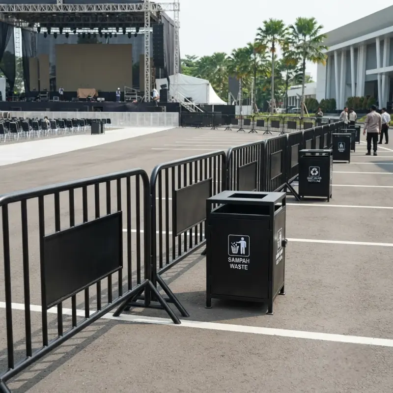 Road Barrier Besi dengan Panel Branding [4]