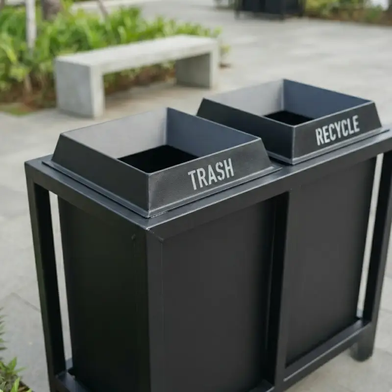Tempat Sampah Dua Kompartemen Besi Powder Coat Hitam [4]