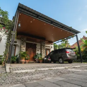 Kanopi Carport Baja Hollow Plafon Kayu Gaya Tropis [2]