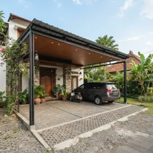 Kanopi Carport Baja Hollow Plafon Kayu Gaya Tropis [3]