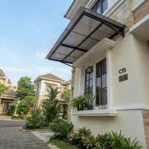 Kanopi Jendela Besi Hollow Atap Polycarbonate coat hitam [2]