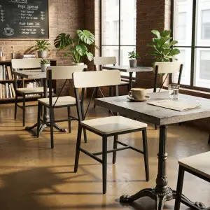 Kursi Cafe Rangka Besi Dudukan Kayu Industrial