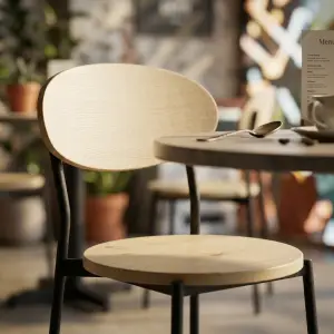 Kursi Cafe Rangka Besi Sandaran Oval Dudukan Kayu [3]