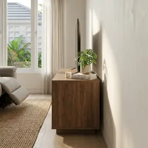 Lemari TV Minimalis Dua Pintu dengan Laci Tengah [5]