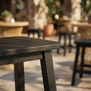 Meja Cafe Kayu Besi Industrial Kaki Kotak [3]