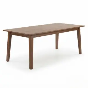Meja Makan Kayu Solid Kaki Lancip Gaya Scandinavian