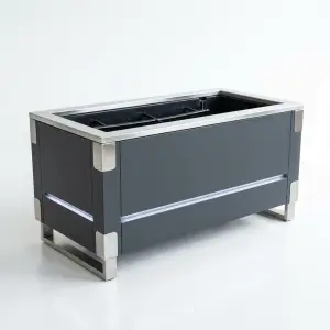 Planter Box Besi Finishing Powder Coat dengan Aksen Stainless dan LED