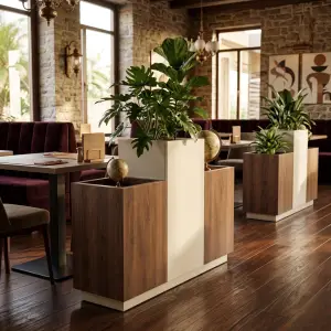 Planter Box Kombinasi Kayu Walnut dan Metal 3 Kompartemen [2]