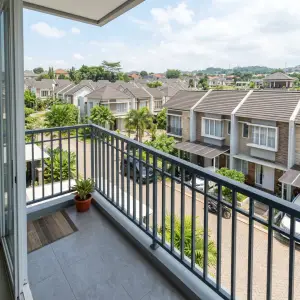 Railing Balkon Besi Hollow Finishing Cat Powder Coat