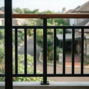 Railing Balkon Besi Hollow Handrail Kayu Solid [3]